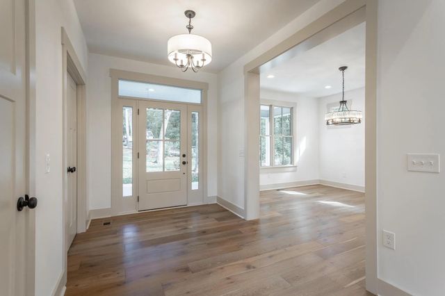 460 Spring Drive, Signal Mountain, TN 37377