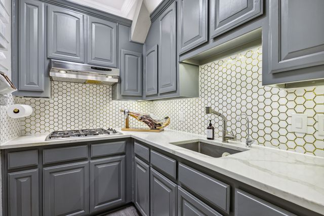 2601 Sir Gawain Lane, Lewisville, TX 75056