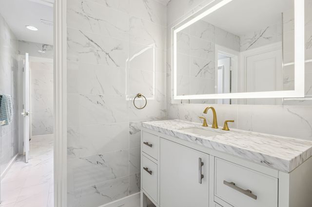 2601 Sir Gawain Lane, Lewisville, TX 75056