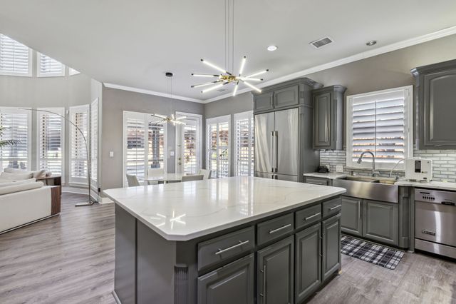 2601 Sir Gawain Lane, Lewisville, TX 75056