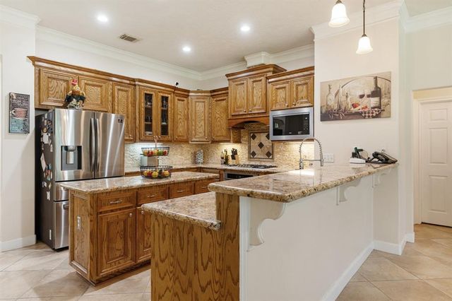 12434 Longmire Way, Conroe, TX 77304