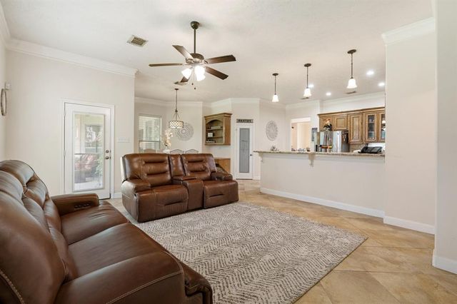 12434 Longmire Way, Conroe, TX 77304