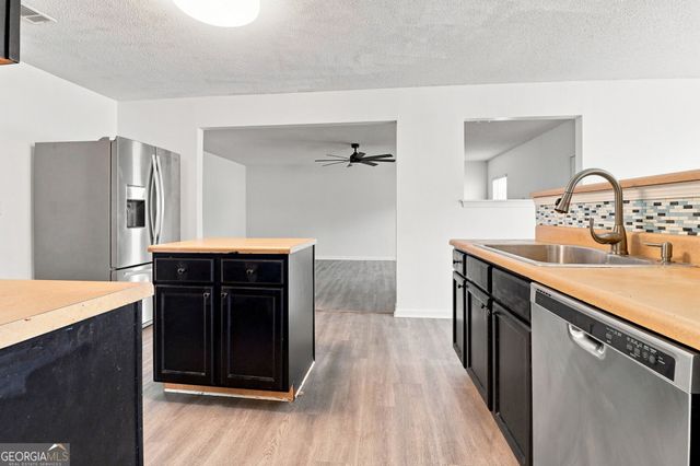6959 Foxmoor Way, Douglasville, GA 30134