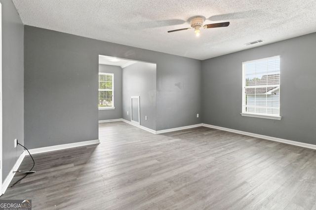 6959 Foxmoor Way, Douglasville, GA 30134