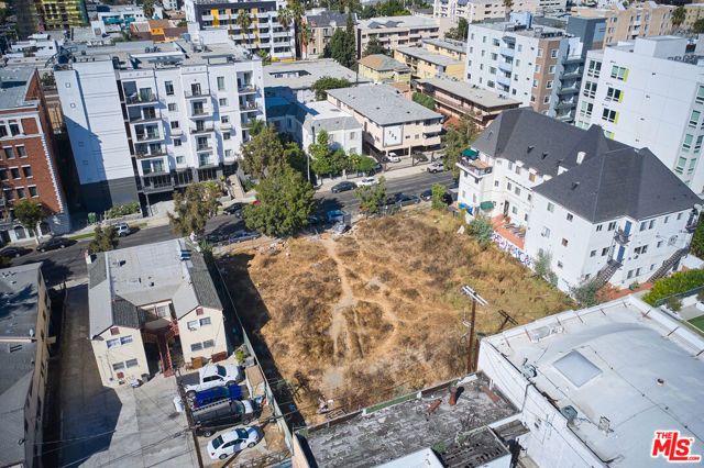 734 S Manhattan Place, Los Angeles, CA 90005