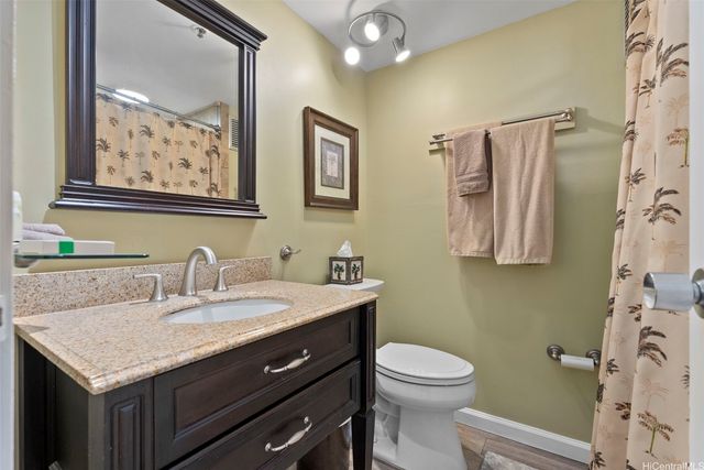 364 Seaside Avenue 509, Honolulu, HI 96815