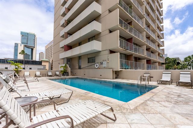 364 Seaside Avenue 509, Honolulu, HI 96815