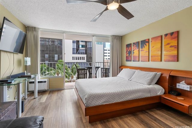 364 Seaside Avenue 509, Honolulu, HI 96815