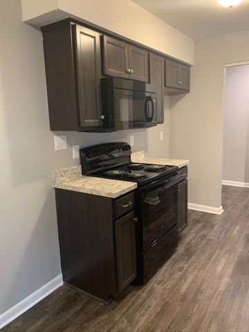 271 White Oak Rd Apt C, Clarksville, TN 37040