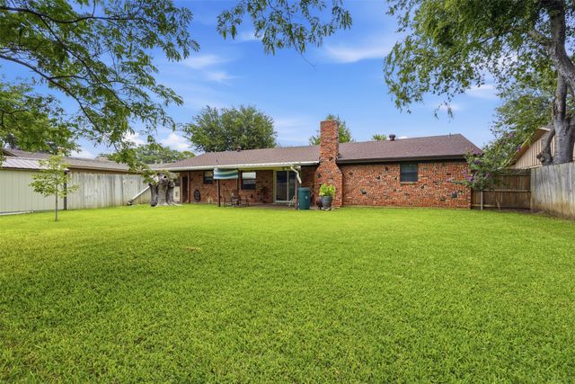 5421 Susan Lee Lane, North Richland Hills, TX 76180
