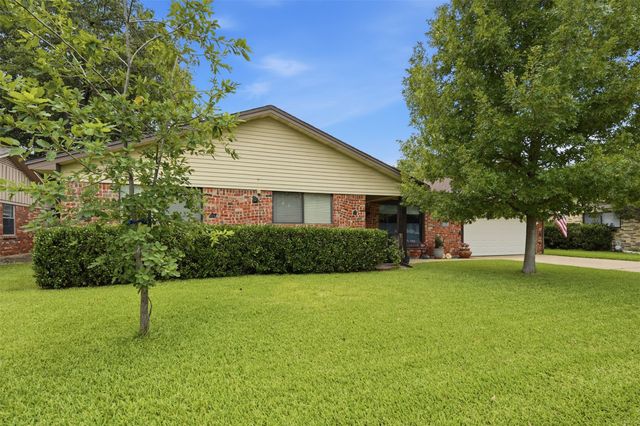 5421 Susan Lee Lane, North Richland Hills, TX 76180