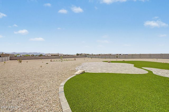 24409 W DUANE Lane, Wittmann, AZ 85361