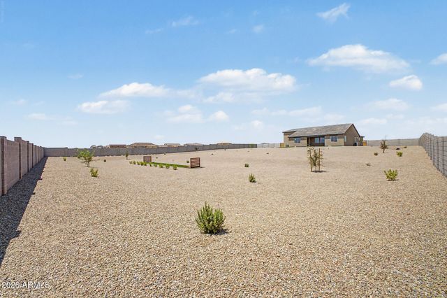 24409 W DUANE Lane, Wittmann, AZ 85361