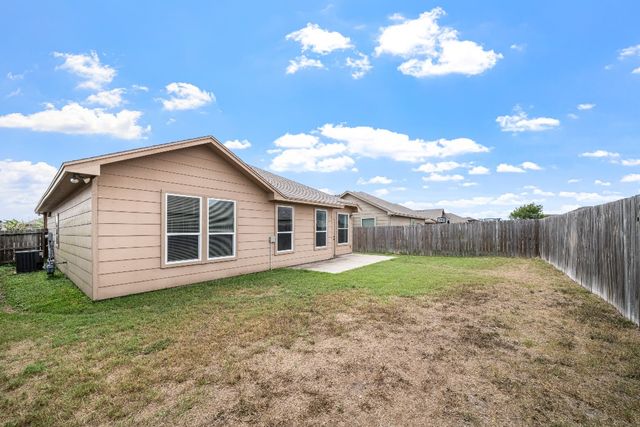 2113 Egret Dr, Corpus Christi, TX 78414