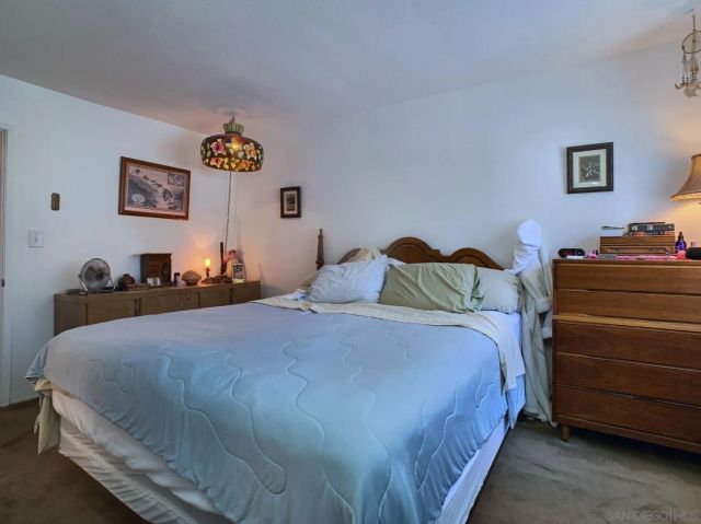 10618 QUEEN JESSICA LANE, Santee, CA 92071