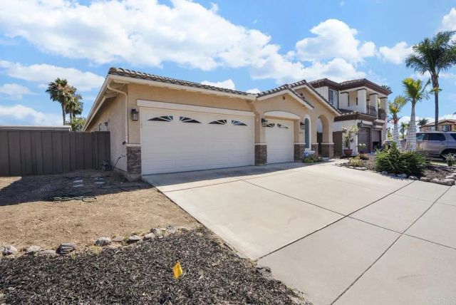 1274 W Vaquero Ct, Chula Vista, CA 91910