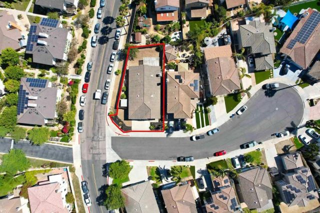 1274 W Vaquero Ct, Chula Vista, CA 91910