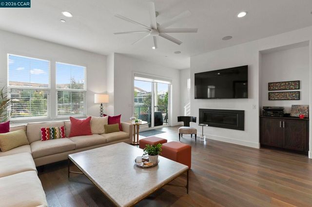 7195 Calistoga Ln, Dublin, CA 94568