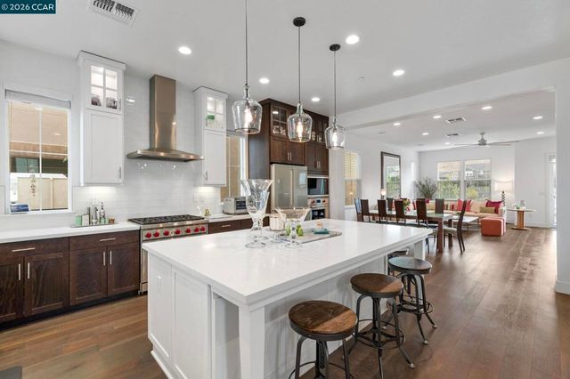 7195 Calistoga Ln, Dublin, CA 94568