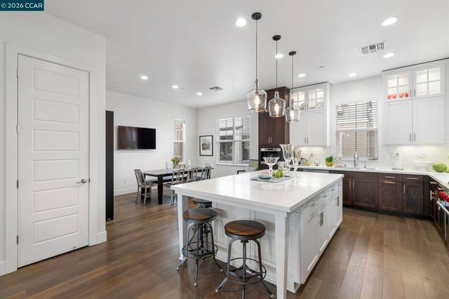 7195 Calistoga Ln, Dublin, CA 94568