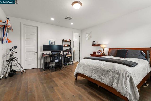 7195 Calistoga Ln, Dublin, CA 94568