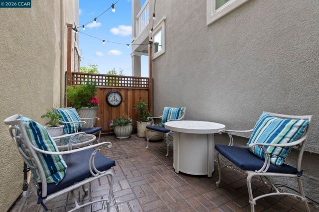 7195 Calistoga Ln, Dublin, CA 94568
