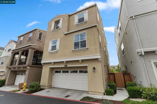 7195 Calistoga Ln, Dublin, CA 94568