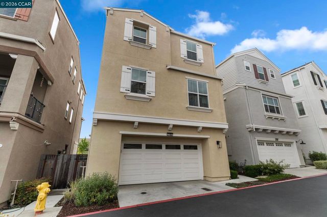 7195 Calistoga Ln, Dublin, CA 94568