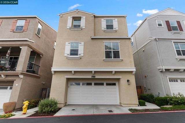 7195 Calistoga Ln, Dublin, CA 94568