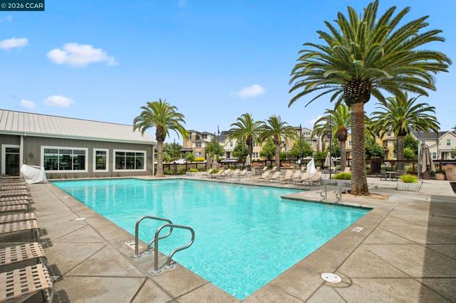 7195 Calistoga Ln, Dublin, CA 94568