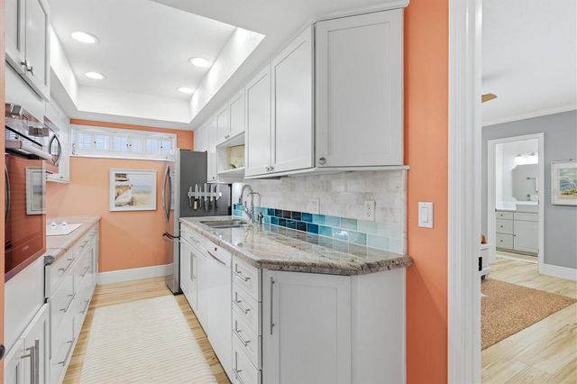 6005 MIDNIGHT PASS ROAD S6, Sarasota, FL 34242