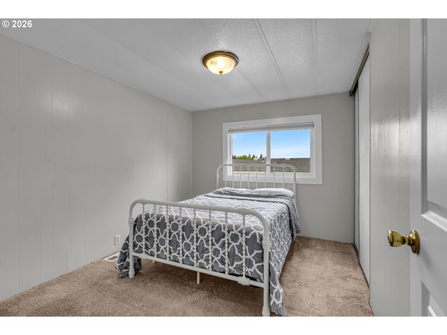 841 Sw LIBERTY BELL Dr, Beaverton, OR 97006