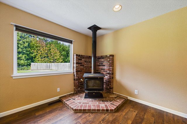 255 Sorenson Road, Redcrest, CA 95569