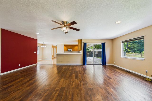 255 Sorenson Road, Redcrest, CA 95569