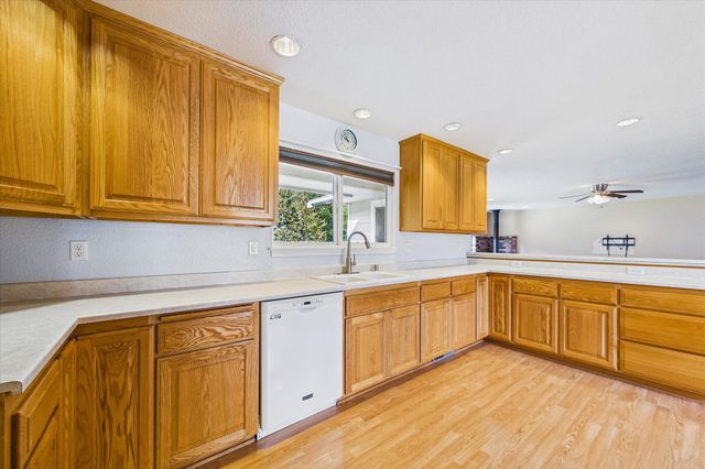 255 Sorenson Road, Redcrest, CA 95569