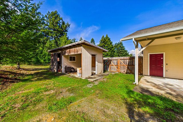 255 Sorenson Road, Redcrest, CA 95569