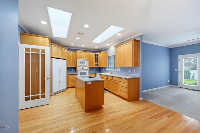 3477 Parkway Drive, Medford, OR 97504