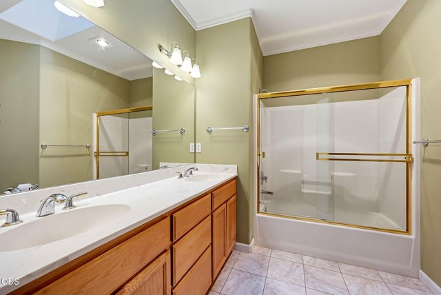 3477 Parkway Drive, Medford, OR 97504