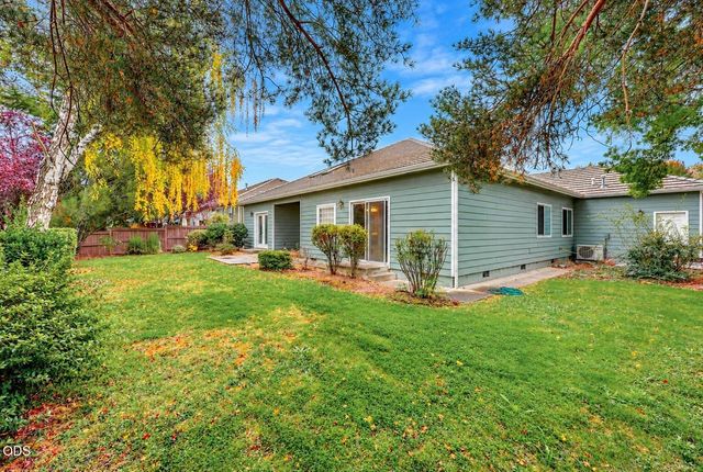 3477 Parkway Drive, Medford, OR 97504