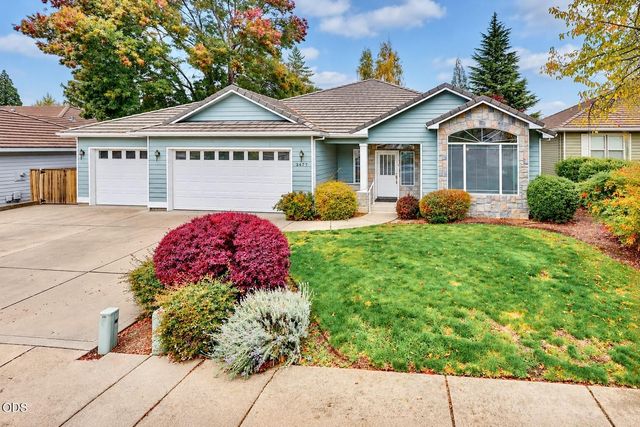 3477 Parkway Drive, Medford, OR 97504