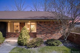 23056 Harrington Street, Clinton Charter Township, MI 48036