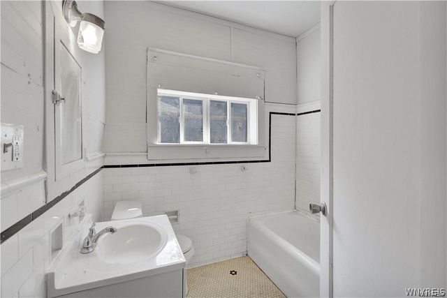 1348 Pierce Avenue 2, Niagara Falls, NY 14301