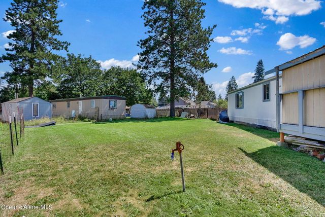 8270 W MEADOWBROOK CIR, Rathdrum, ID 83858