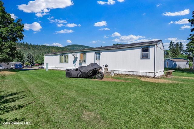 8270 W MEADOWBROOK CIR, Rathdrum, ID 83858
