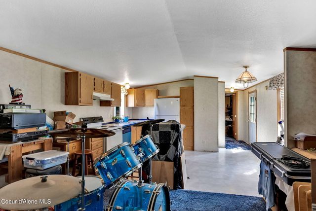 8270 W MEADOWBROOK CIR, Rathdrum, ID 83858