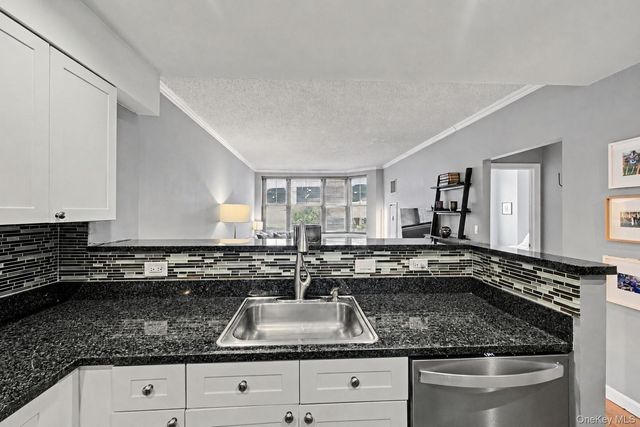 300 Mamaroneck Avenue 419, White Plains, NY 10605