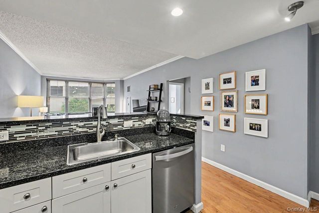 300 Mamaroneck Avenue 419, White Plains, NY 10605