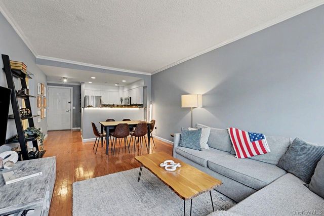 300 Mamaroneck Avenue 419, White Plains, NY 10605