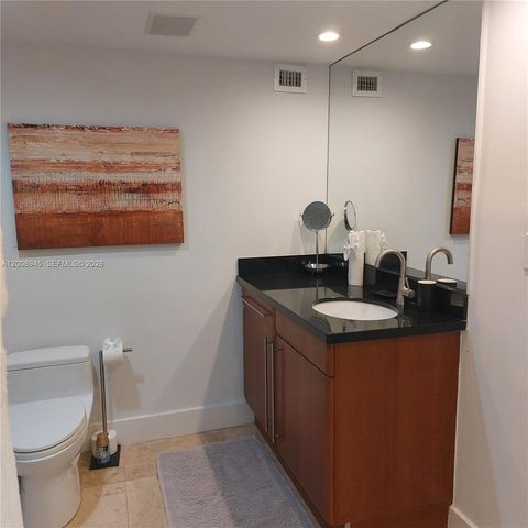 2301 Collins Ave 1125, Miami Beach, FL 33139