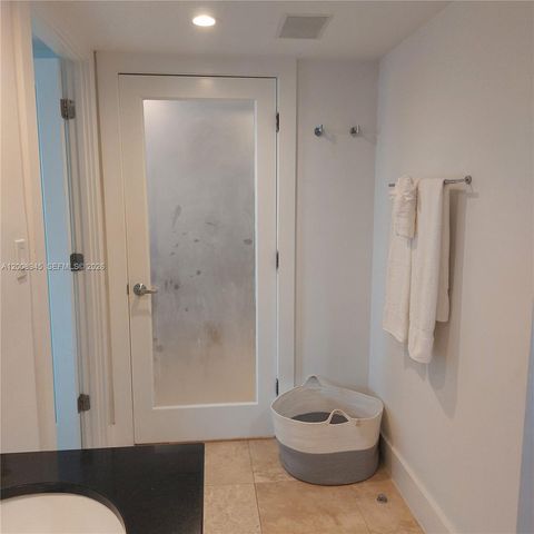 2301 Collins Ave 1125, Miami Beach, FL 33139